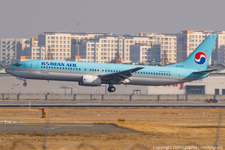 Korean Air Boeing 737-9B5 (HL7707) | Photo 543690