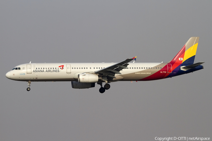 Asiana Airlines Airbus A321-231 (HL7712) | Photo 405888