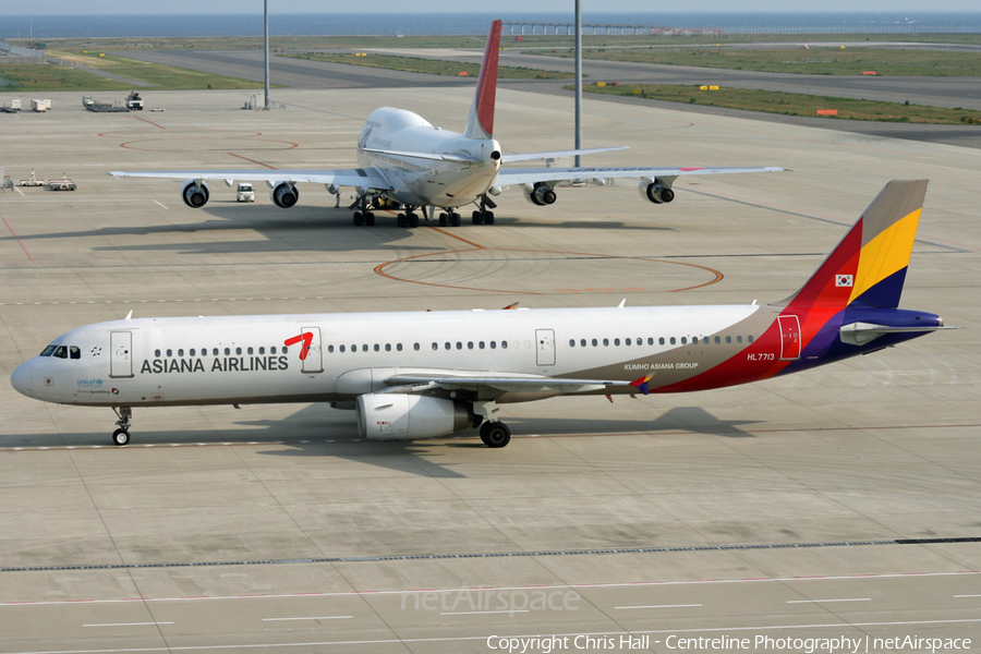 Asiana Airlines Airbus A321-231 (HL7713) | Photo 7301