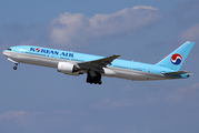 Korean Air Boeing 777-2B5(ER) (HL7714) at  Seoul - Incheon International, South Korea