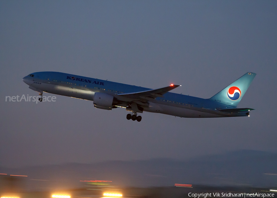 Korean Air Boeing 777-2B5(ER) (HL7715) | Photo 11330