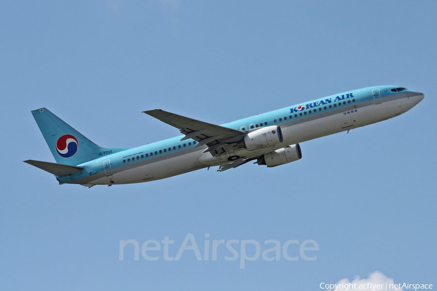 Korean Air Boeing 737-9B5 (HL7717) | Photo 213632
