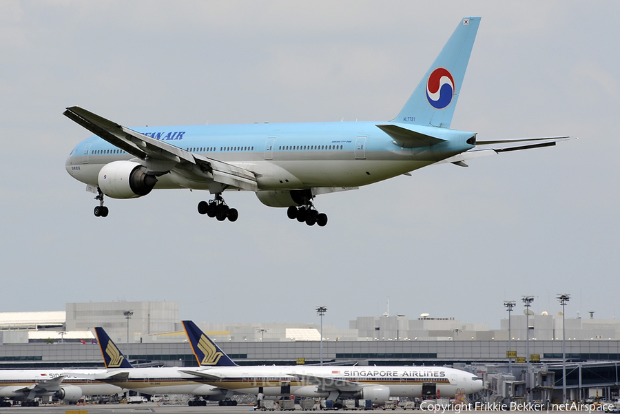 Korean Air Boeing 777-2B5(ER) (HL7721) | Photo 20004