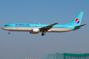 Korean Air Boeing 737-9B5 (HL7728) at  Gimpo - International, South Korea