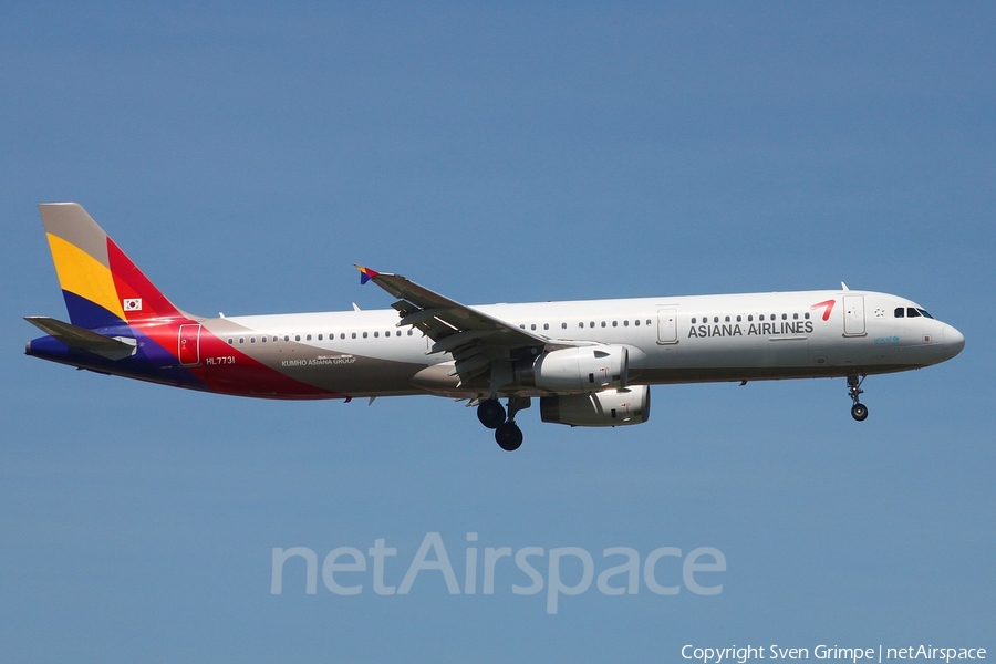 Asiana Airlines Airbus A321-231 (HL7731) | Photo 15775