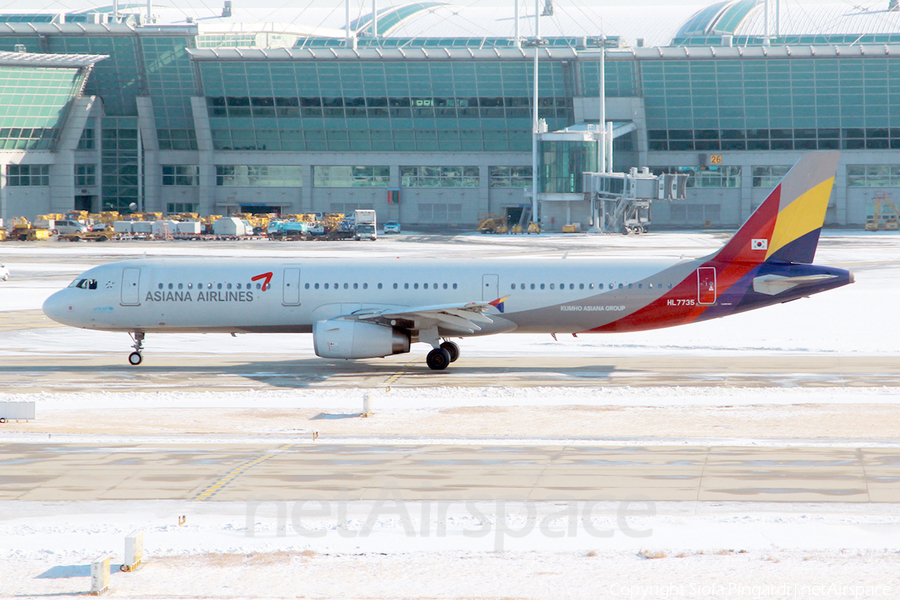 Asiana Airlines Airbus A321-231 (HL7735) | Photo 362440