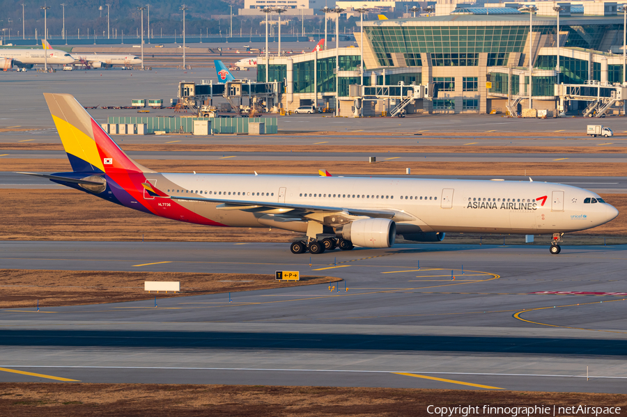 Asiana Airlines Airbus A330-323X (HL7736) | Photo 600555