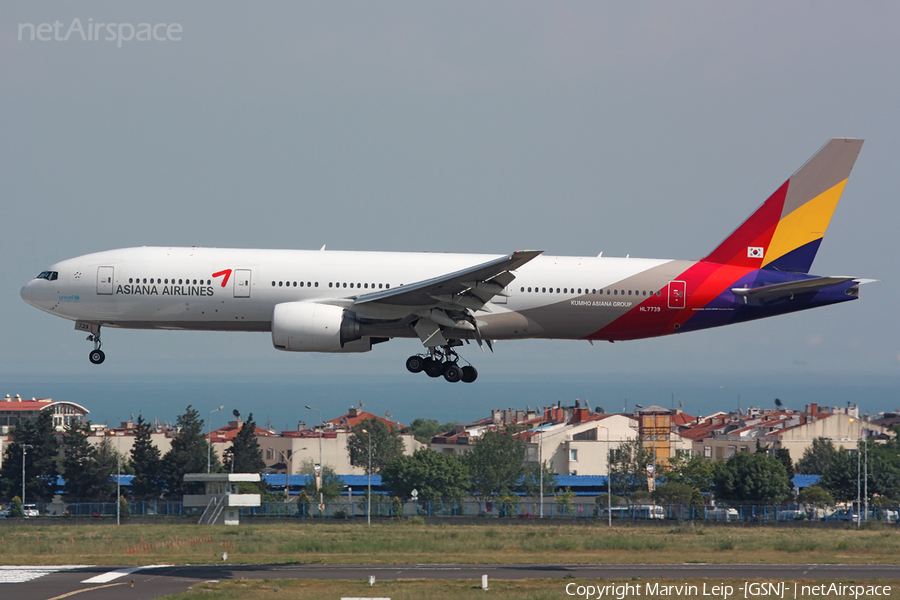 Asiana Airlines Boeing 777-28E(ER) (HL7739) | Photo 47566