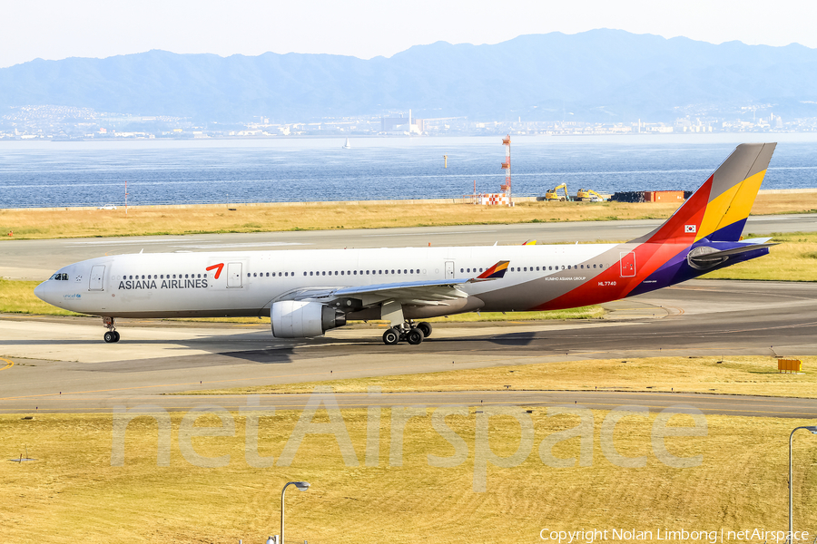 Asiana Airlines Airbus A330-323E (HL7740) | Photo 427624