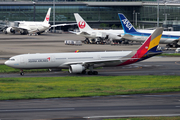 Asiana Airlines Airbus A330-323X (HL7746) at  Tokyo - Haneda International, Japan