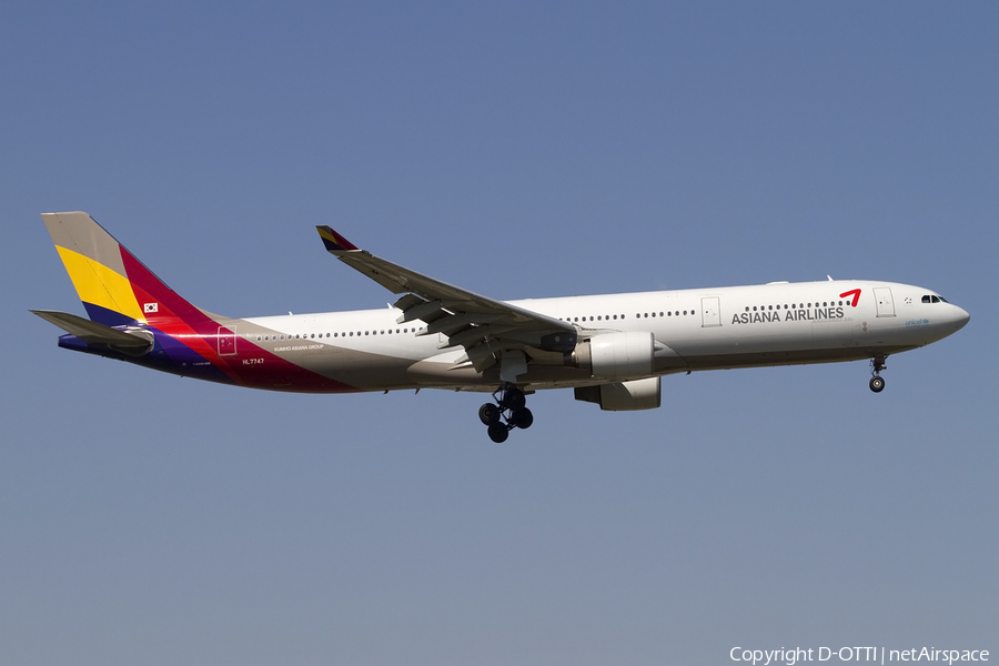 Asiana Airlines Airbus A330-323E (HL7747) | Photo 406533