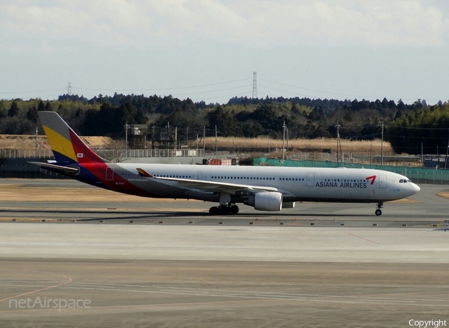 Asiana Airlines Airbus A330-323E (HL7747) | Photo 76995