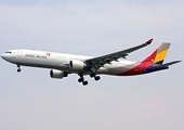 Asiana Airlines Airbus A330-323E (HL7747) at  Beijing - Capital, China