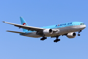 Korean Air Boeing 777-2B5(ER) (HL7752) at  Barcelona - El Prat, Spain