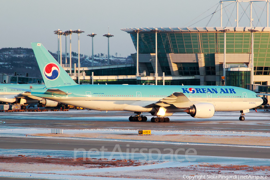 Korean Air Boeing 777-2B5(ER) (HL7752) | Photo 358277