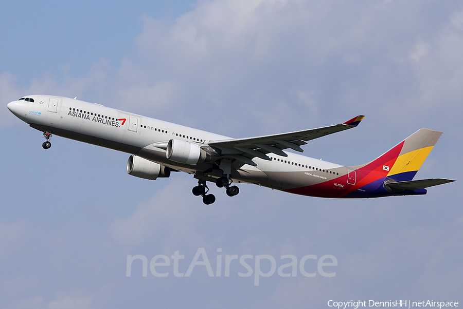 Asiana Airlines Airbus A330-323X (HL7754) | Photo 371336