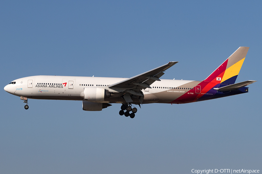 Asiana Airlines Boeing 777-28E(ER) (HL7755) | Photo 144323