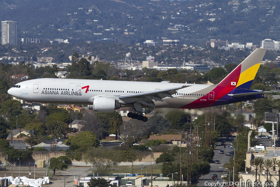 Asiana Airlines Boeing 777-28E(ER) (HL7755) | Photo 335338