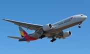 Asiana Airlines Boeing 777-28E(ER) (HL7755) at  Los Angeles - International, United States