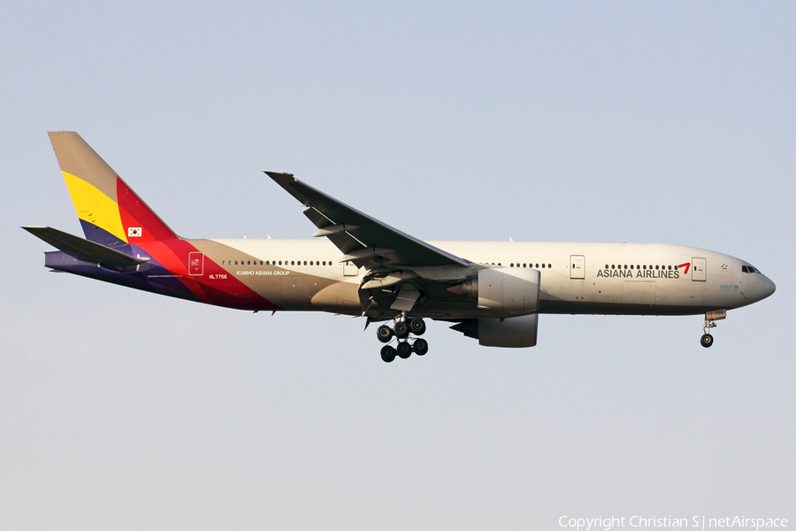 Asiana Airlines Boeing 777-28E(ER) (HL7756) | Photo 411402