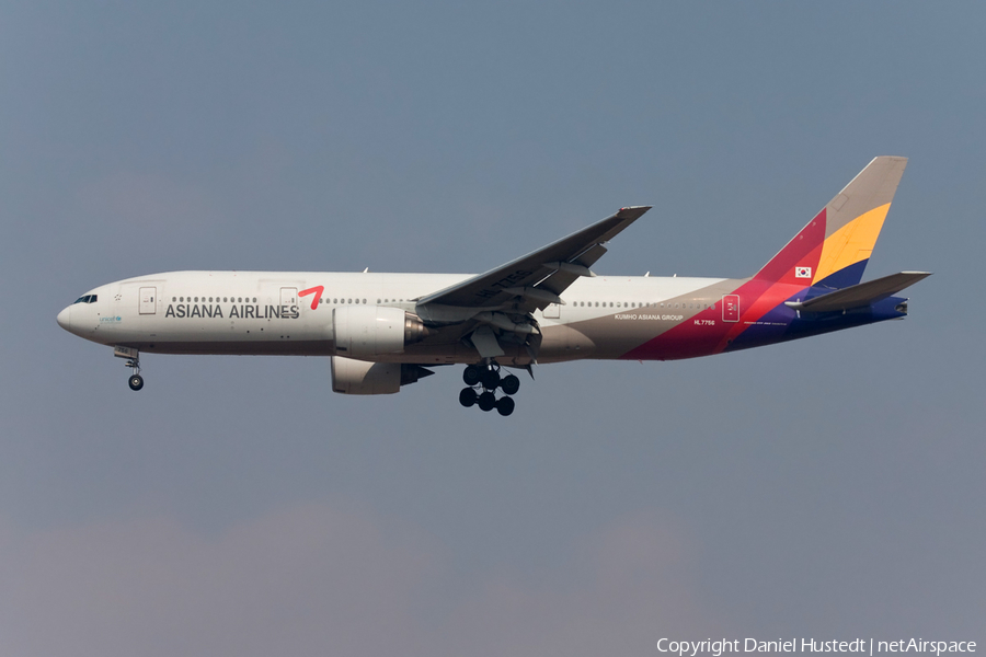 Asiana Airlines Boeing 777-28E(ER) (HL7756) | Photo 644056