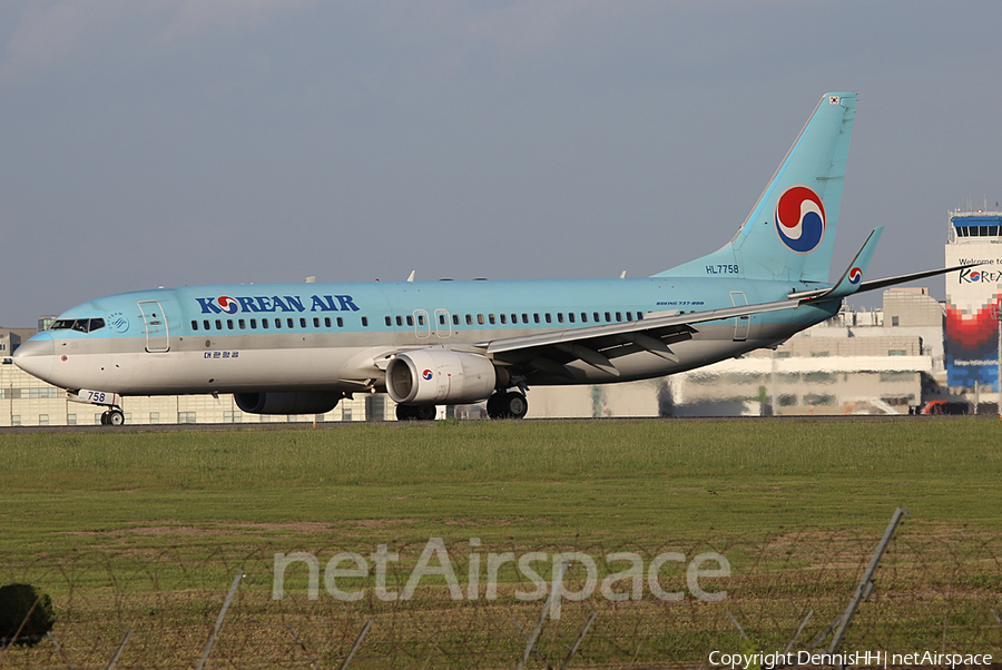Korean Air Boeing 737-8GQ (HL7758) | Photo 371619
