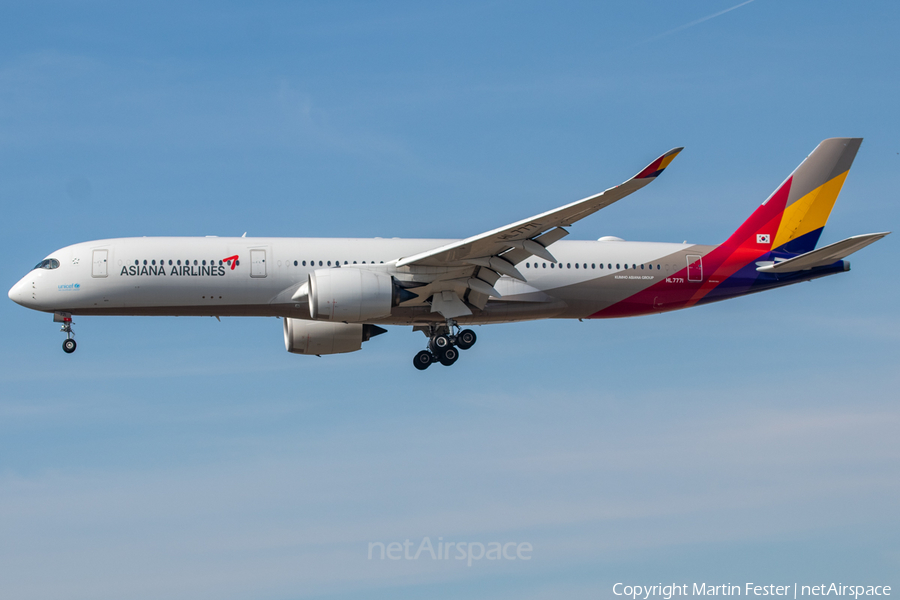 Asiana Airlines Airbus A350-941 (HL7771) | Photo 404108
