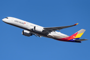 Asiana Airlines Airbus A350-941 (HL7771) at  New York - John F. Kennedy International, United States