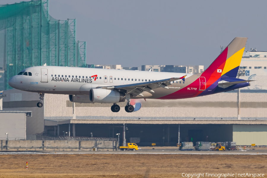 Asiana Airlines Airbus A320-232 (HL7772) | Photo 543705