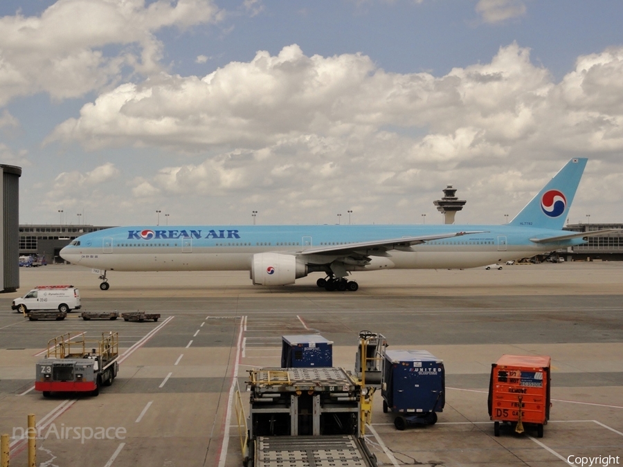 Korean Air Boeing 777-3B5(ER) (HL7782) | Photo 76830