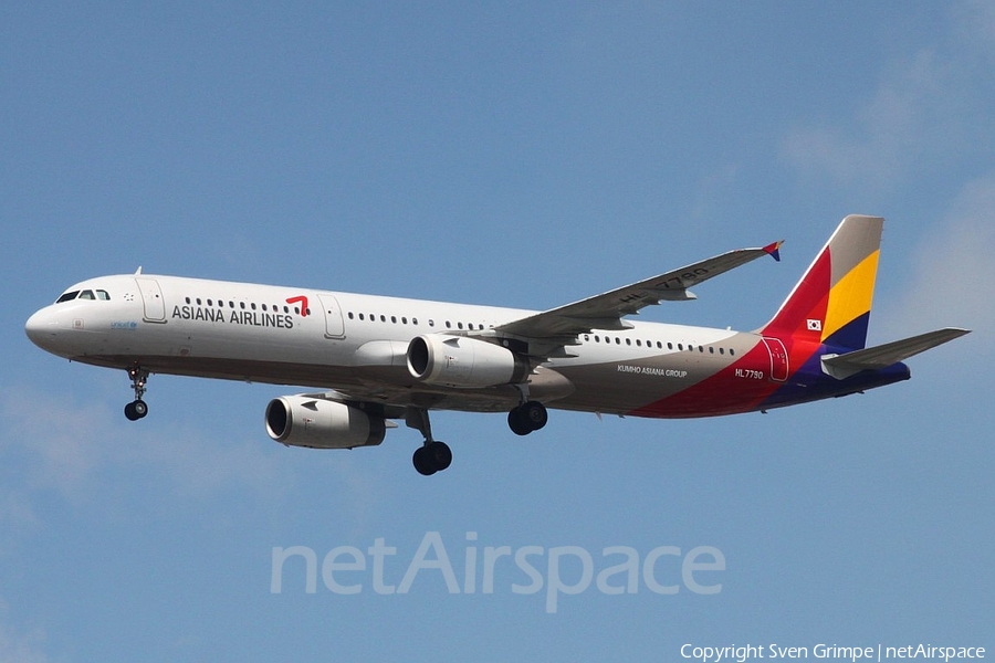 Asiana Airlines Airbus A321-231 (HL7790) | Photo 15829