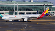 Asiana Airlines Airbus A330-323 (HL7792) at  Seoul - Incheon International, South Korea