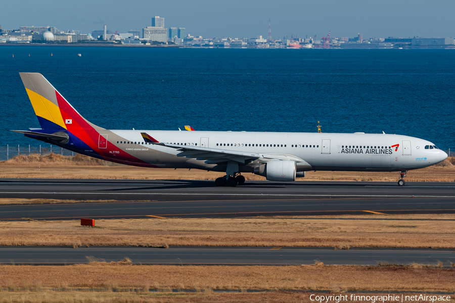 Asiana Airlines Airbus A330-323E (HL7793) | Photo 607419