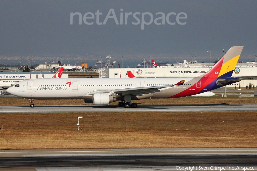 Asiana Airlines Airbus A330-323 (HL7794) | Photo 84363