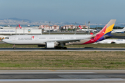 Asiana Airlines Airbus A330-323X (HL7795) at  Istanbul - Ataturk, Turkey