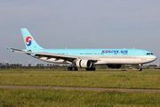 Korean Air Airbus A330-323 (HL8001) at  Amsterdam - Schiphol, Netherlands