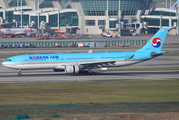 Korean Air Airbus A330-323 (HL8001) at  Seoul - Incheon International, South Korea