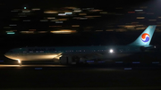 Korean Air Airbus A330-323 (HL8003) at  Denpasar/Bali - Ngurah Rai International, Indonesia