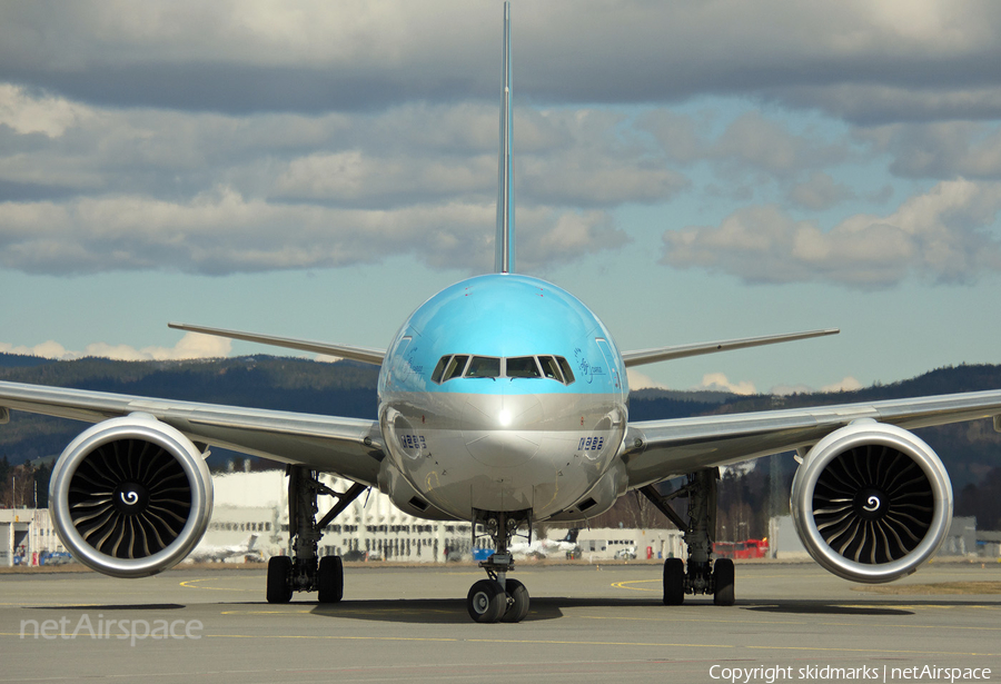 Korean Air Cargo Boeing 777-FB5 (HL8005) | Photo 106501