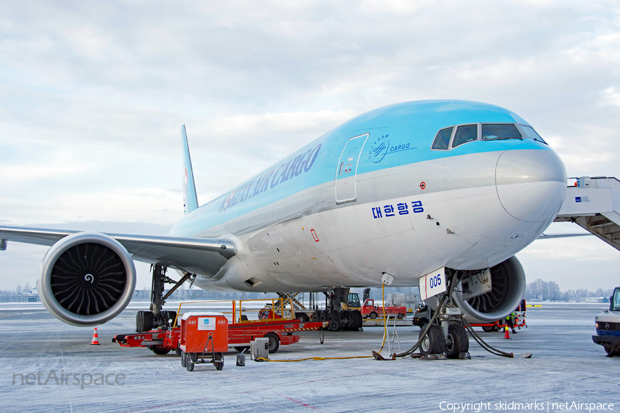 Korean Air Cargo Boeing 777-FB5 (HL8005) | Photo 204682