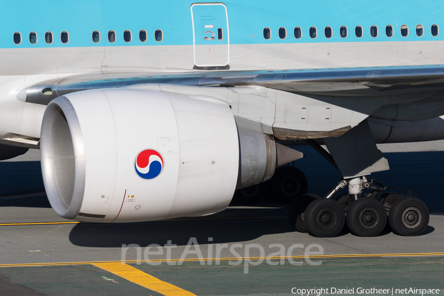 Korean Air Boeing 777-3B5(ER) (HL8006) | Photo 255400