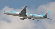 Korean Air Boeing 777-3B5(ER) (HL8008) at  Chicago - O'Hare International, United States