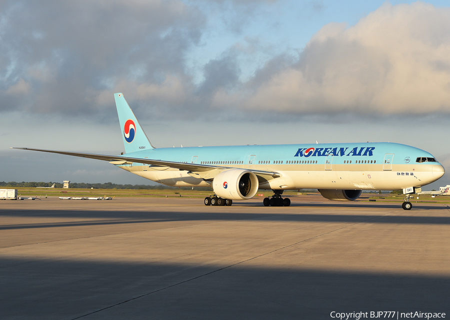 Korean Air Boeing 777-3B5(ER) (HL8041) | Photo 267541