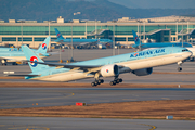 Korean Air Boeing 777-3B5(ER) (HL8042) at  Seoul - Incheon International, South Korea