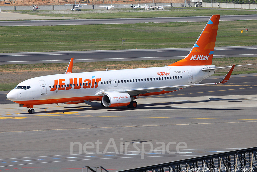 Jeju Air Boeing 737-8AS (HL8062) | Photo 370654