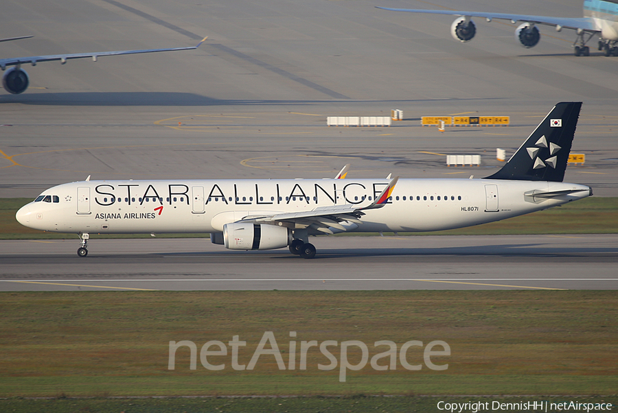 Asiana Airlines Airbus A321-231 (HL8071) | Photo 372679