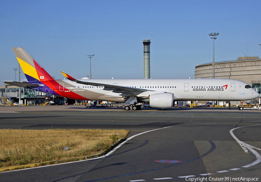 Asiana Airlines Airbus A350-941 (HL8079) | Photo 373440