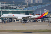 Asiana Airlines Airbus A350-941 (HL8079) at  Seoul - Incheon International, South Korea