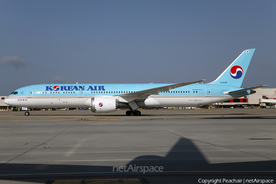 Korean Air Boeing 787-9 Dreamliner (HL8082) | Photo 401744