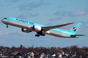 Korean Air Boeing 787-9 Dreamliner (HL8082) at  Boston - Logan International, United States